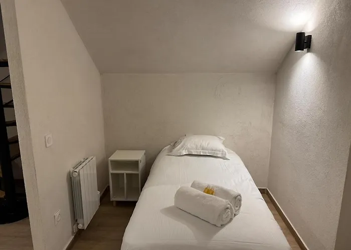 Appartement Special Groupe, 10 Personnes, Centre Vieux