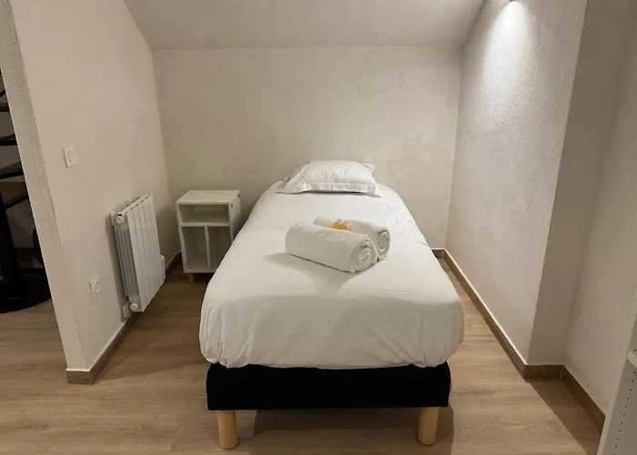 Special Groupe, 10 Personnes, Centre Vieux Appartement